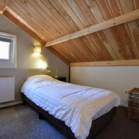 Holiday home Modern On The Edge Of The Veluwe In A In A Wooded Area *