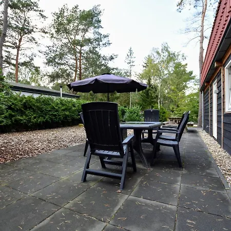 Holiday home Modern On The Edge Of The Veluwe In A In A Wooded Area *